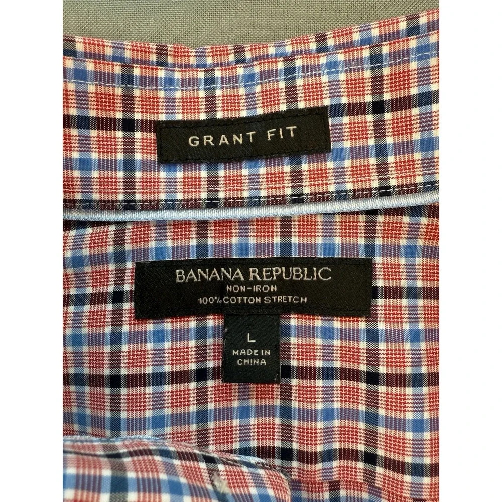 Banana Republic Button Up Shirt Tailored Grant Fit Red Blue Black Non-Iron Large